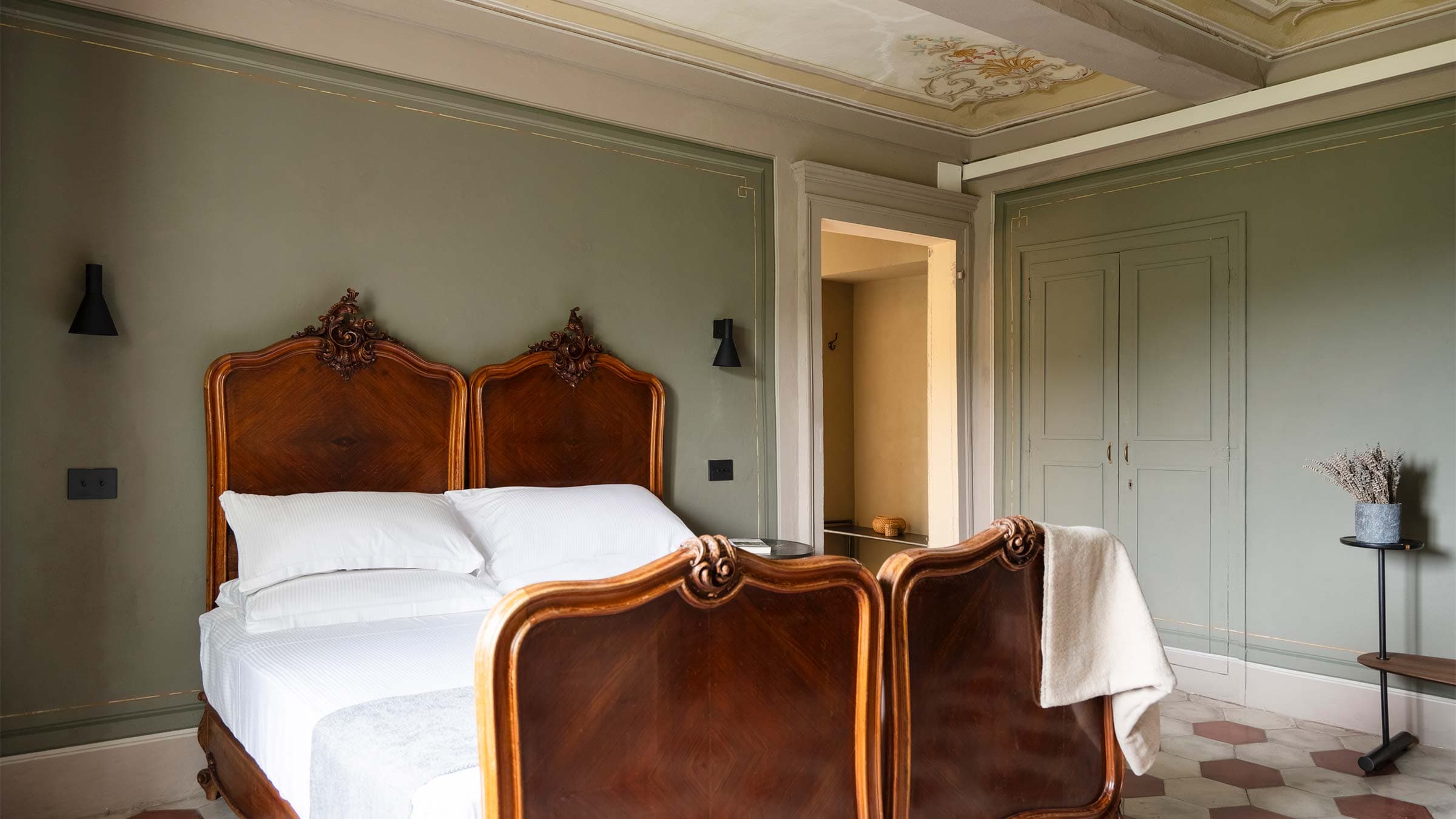 vigne di fagnano tra donne sole letto king size